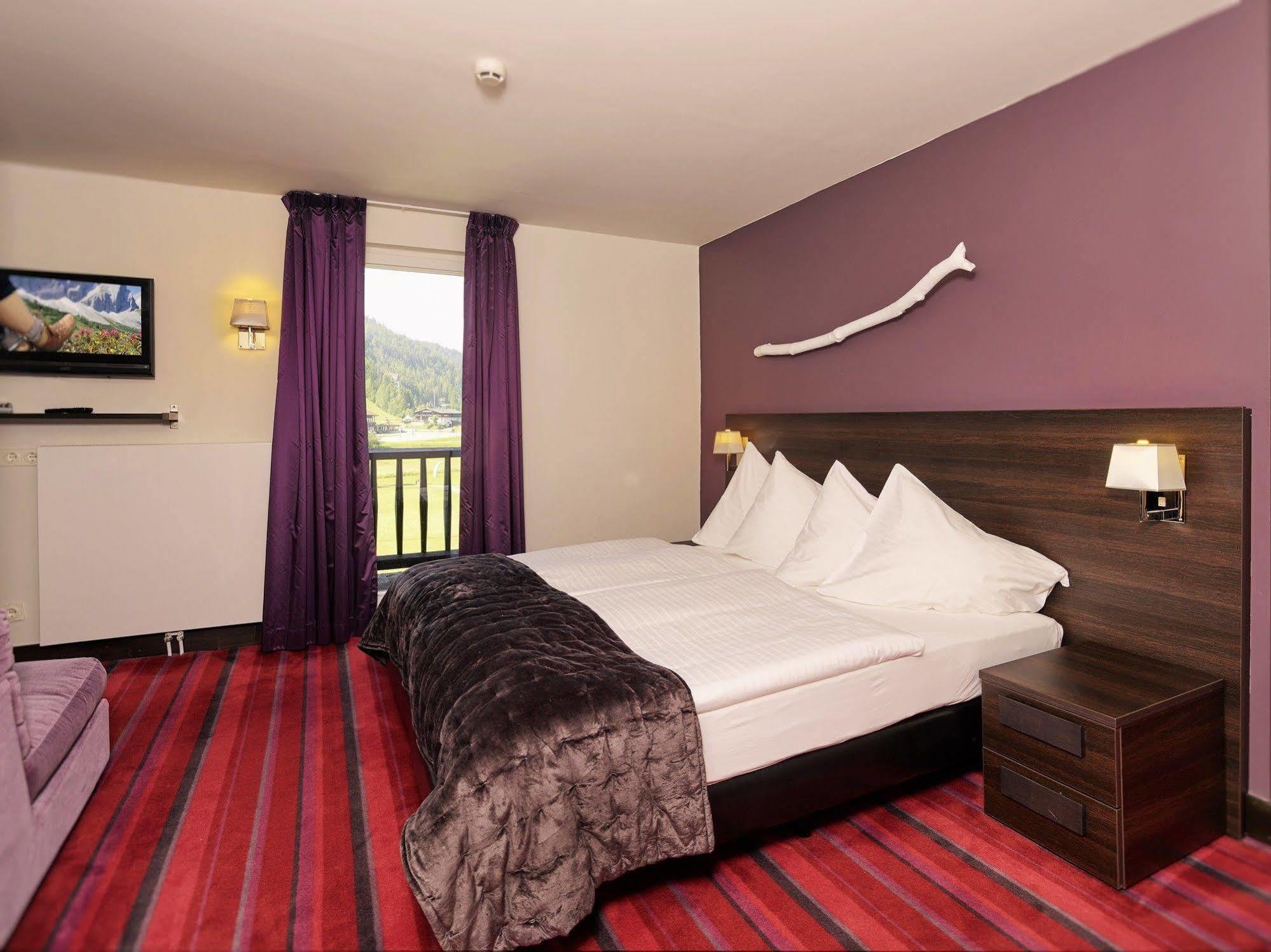 Hotel Wetterstein Seefeld Seefeld in Tirol Exterior photo